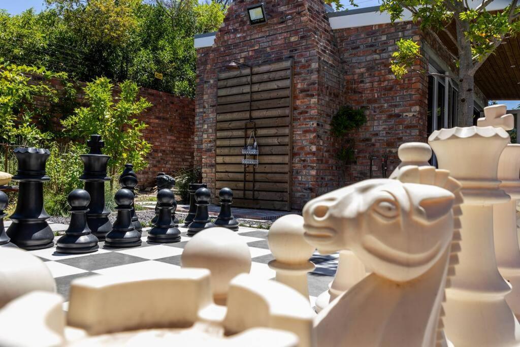 Garten Wohnung Mit Pool, 2 Schlafzimmer เคปทาวน์ ภายนอก รูปภาพ