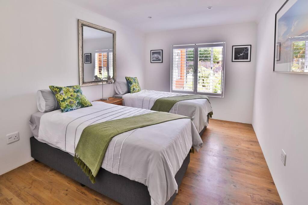 Garten Wohnung Mit Pool, 2 Schlafzimmer เคปทาวน์ ภายนอก รูปภาพ